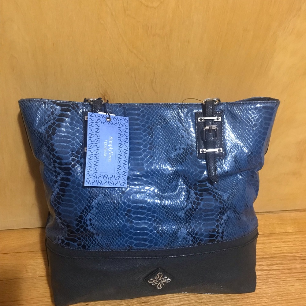 Vera wang purse